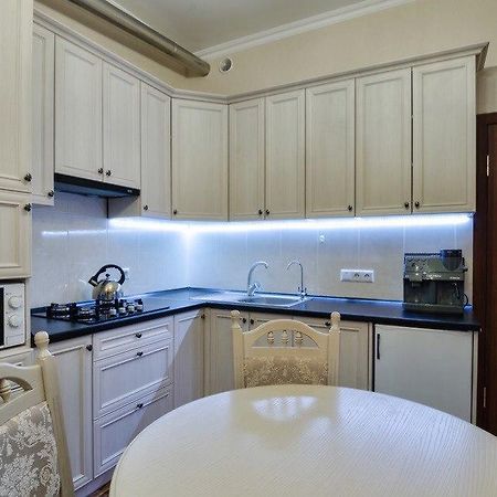 Balabana Apartment ลวีฟ ภายนอก รูปภาพ